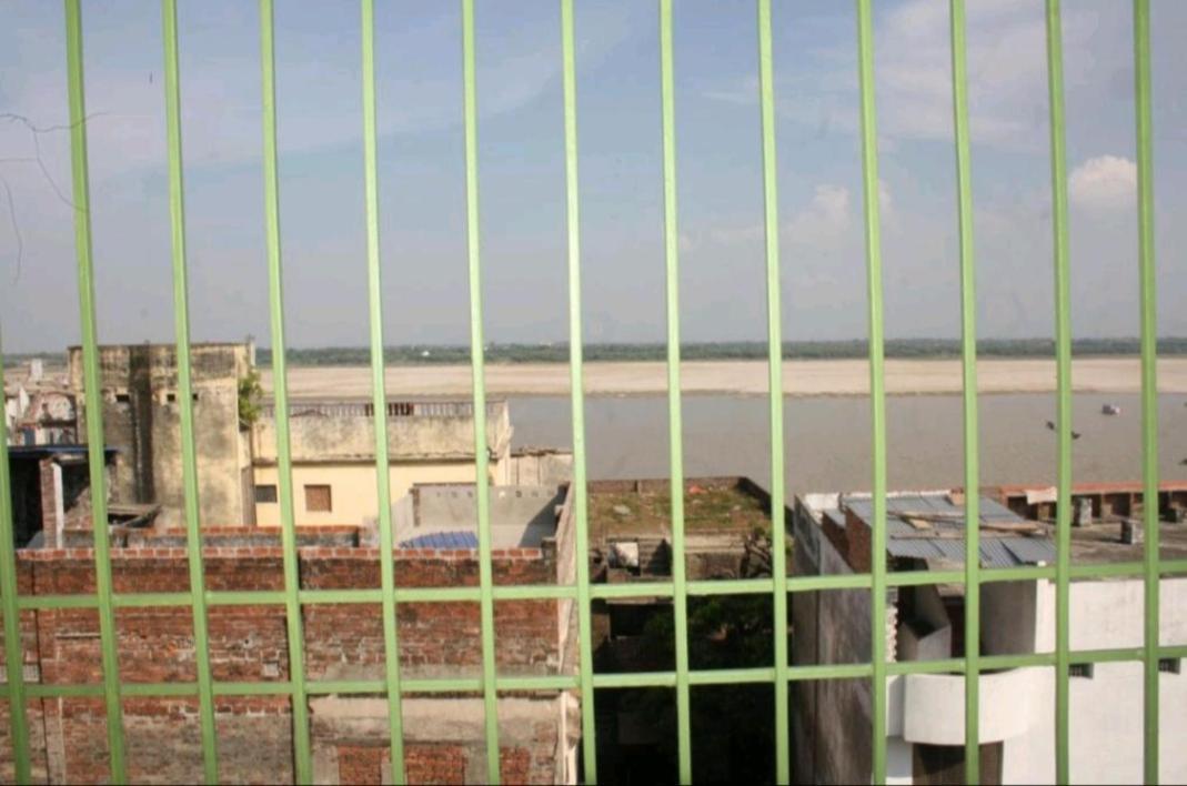 Monalisa Hostel Varanasi Eksteriør billede