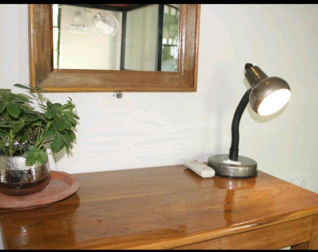 Monalisa Hostel Varanasi Eksteriør billede