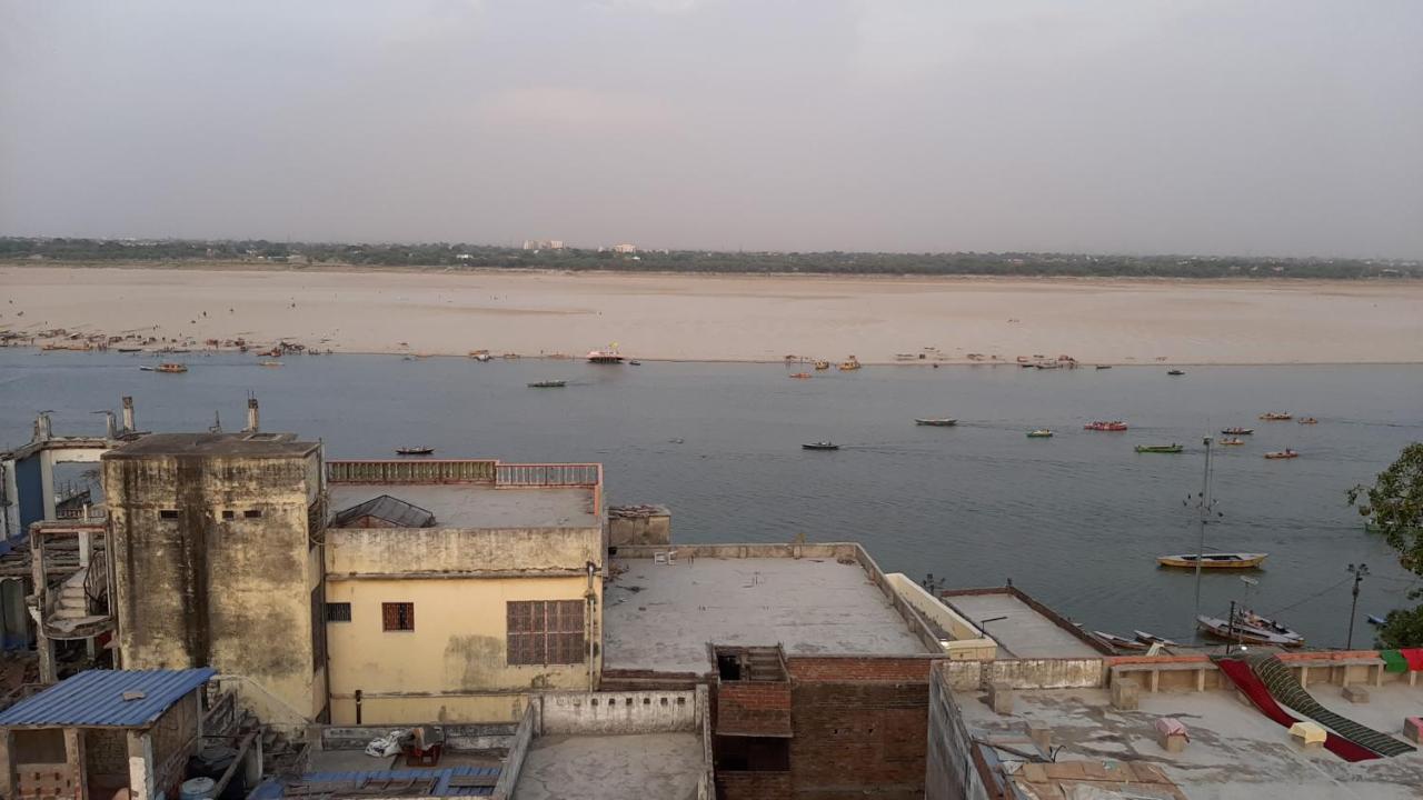 Monalisa Hostel Varanasi Eksteriør billede